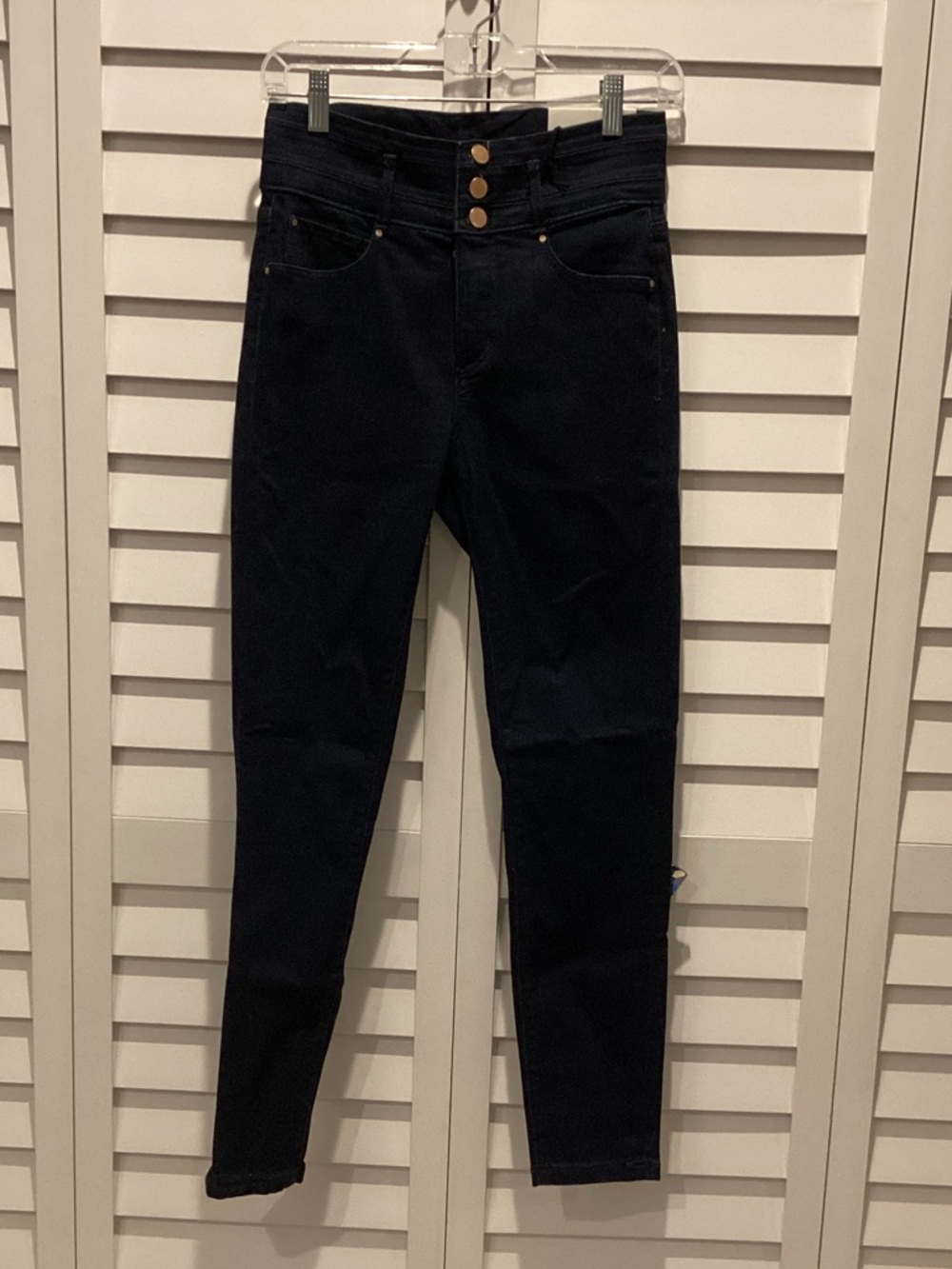Ann Taylor NWT Skinny High-Rise Jeans with Triple Button, ankle length.